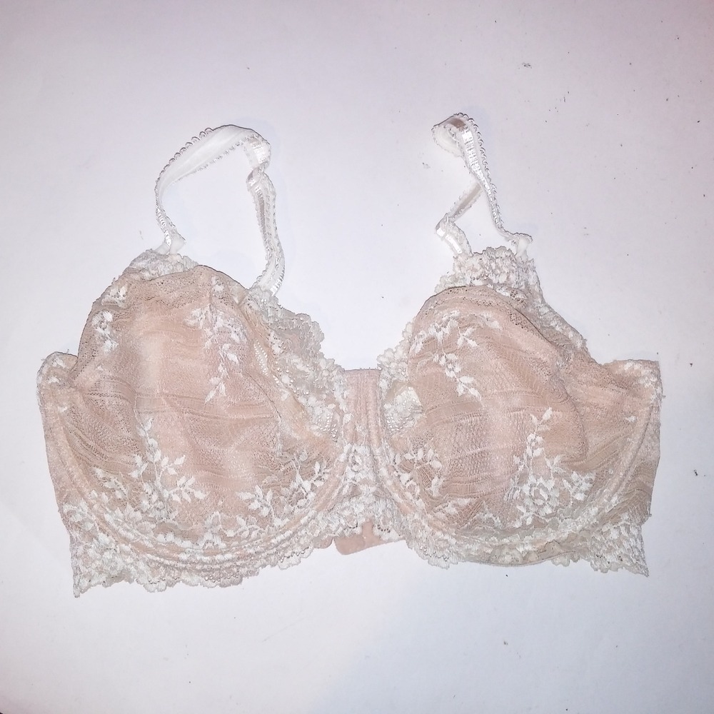 Wacoal Bra 36DDD Cream White Lace Floral Minimizer Underwire